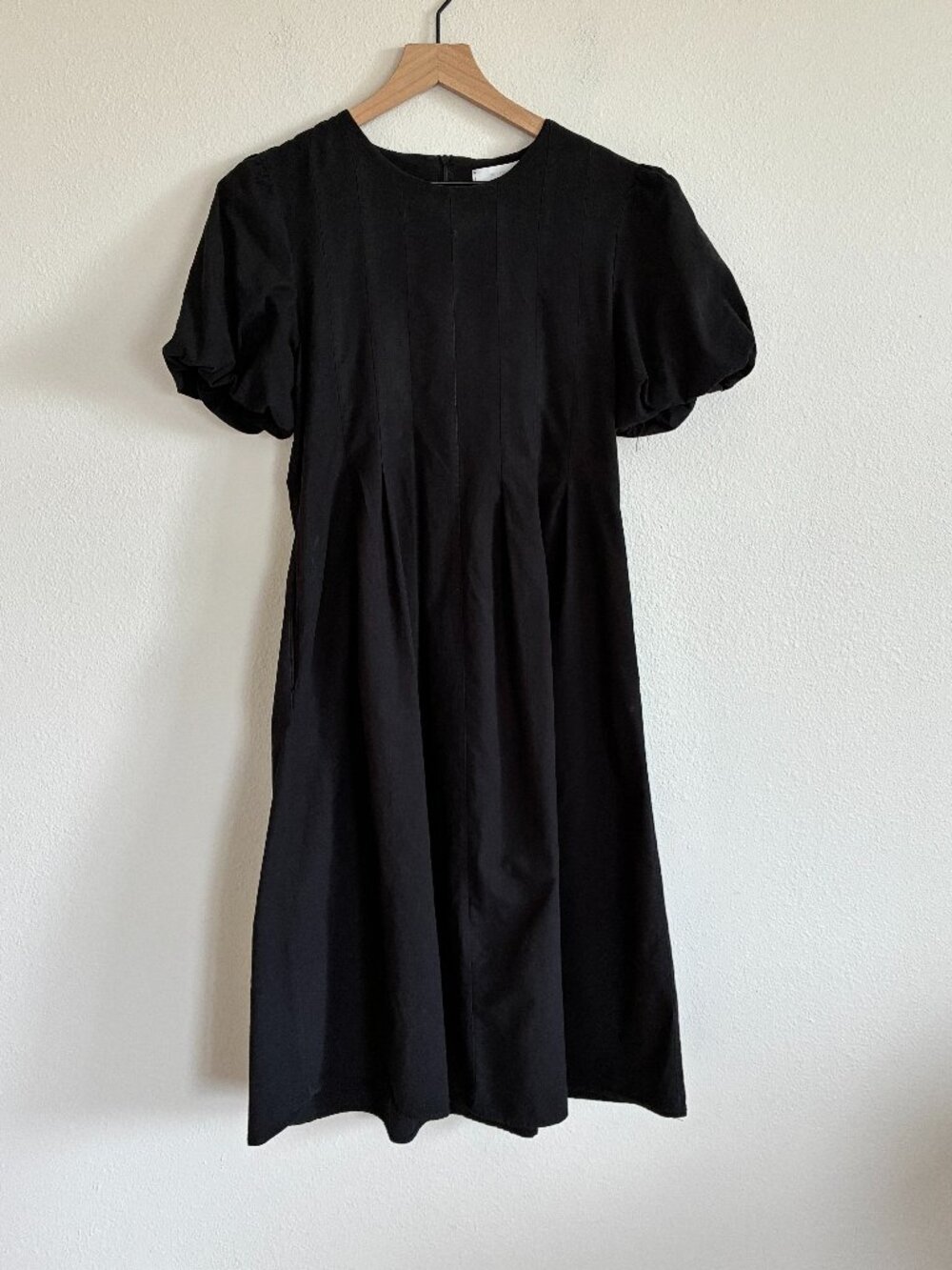 OAK + FORT Black Midi Dress with Puff Sleeves